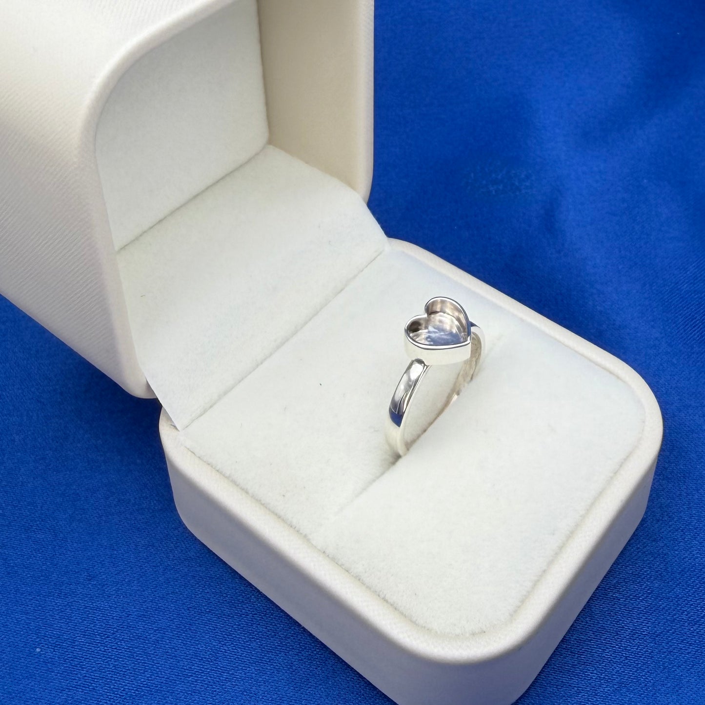 Plain Heart Ring